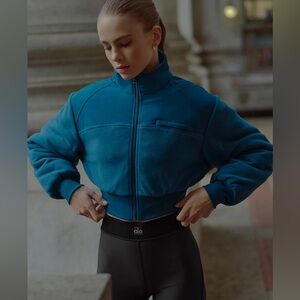 Alo yoga polar fleece
